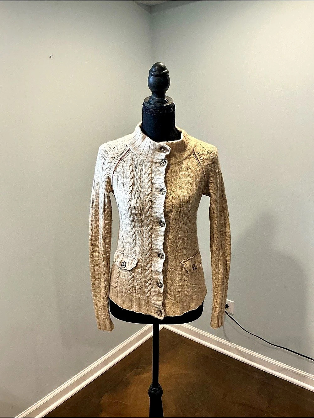 Banana Republic Cable Knit Mockneck Cardigan in Cream Lambwool
